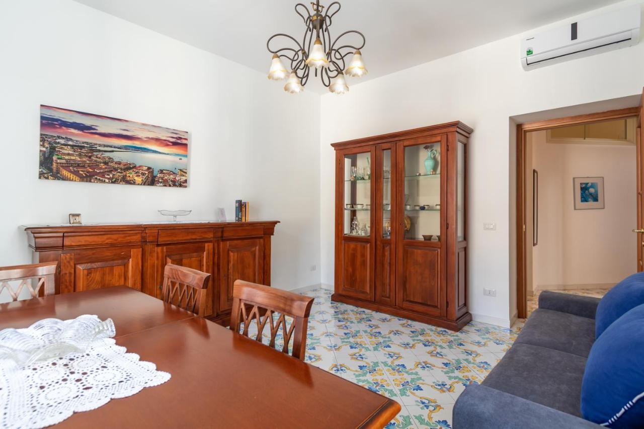 Comfy Apt 4 Sleeps Right In The Centre Sorrento Bagian luar foto