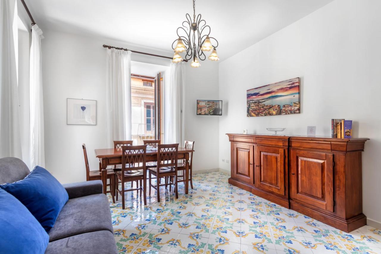 Comfy Apt 4 Sleeps Right In The Centre Sorrento Bagian luar foto