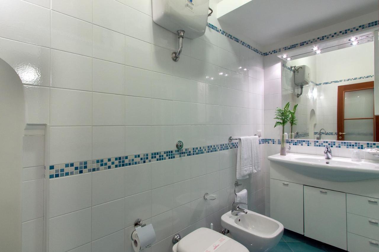 Comfy Apt 4 Sleeps Right In The Centre Sorrento Bagian luar foto